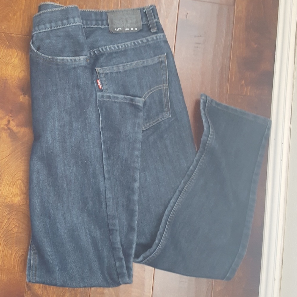 Levis Slim Jeans
